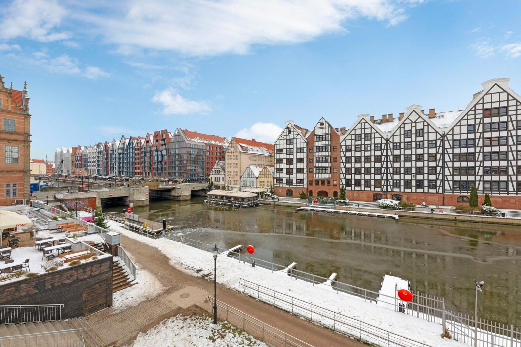 Powroznicza Apartments, Main Old Town & Riverside By Downtown Apartments กดัญสก์ ภายนอก รูปภาพ